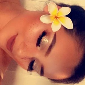 Meet your Posher, Dalia